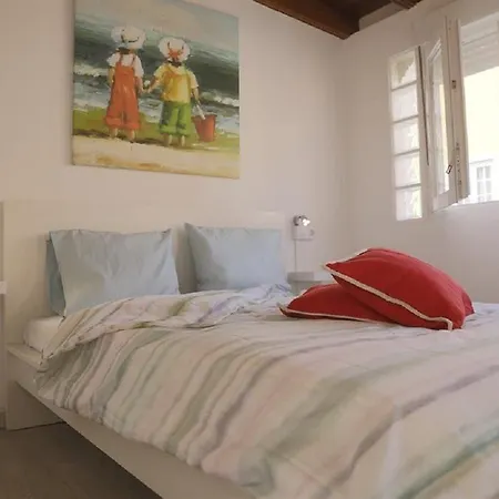 Puerto Nest Ostello *