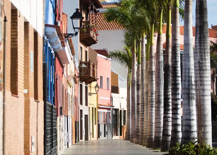 Puerto Nest Hostal *