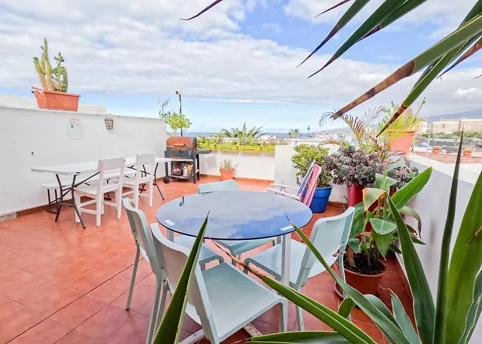 Puerto Nest Hostal *