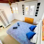 Puerto Nest Hostel *