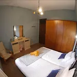 Hostel Puerto Nest *