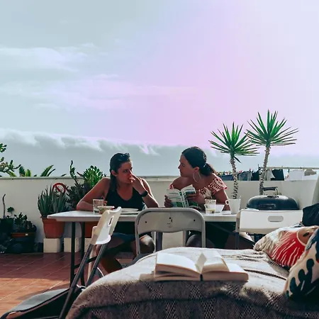 Puerto Nest بيت شباب